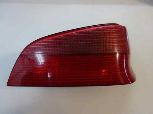 Feu arrière droit peugeot 106 - feu,
