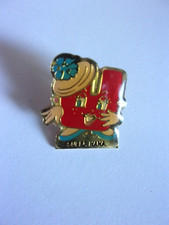 PIN'S PINS EMAILLE BADGE HUMOUR COLLECTION " Super NANA " - 1