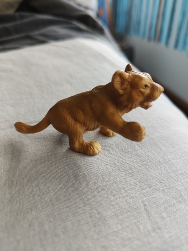 Jolie figurine lionceau lion - figurine, /