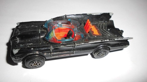 Corgi batmobile 7cm env - ,,