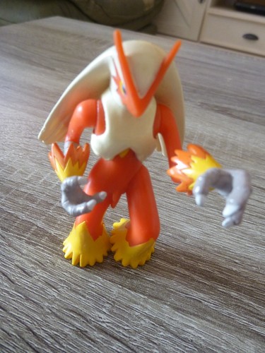 Figurine pokémon brasegali - figurine,