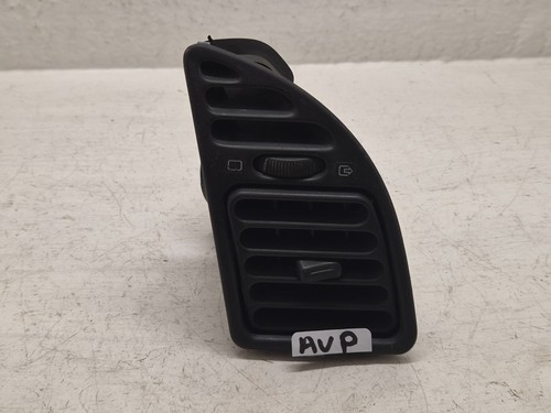 Grille aération avant