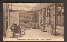 TROYES (10) MOBILIER en ROTIN du HALL RESTAURANT BUTAT vers 1920