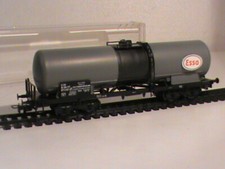 wagon citerne à bogiesHO LILIPUT 258/WAG CITERNE GRIS ESSO/SBB CFF/SANS BOITE/OC