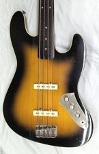 Guitare basse électrique