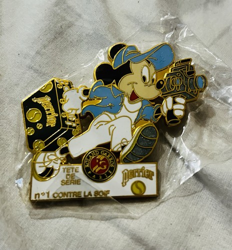 Rare pin perrier mickey - perrier,