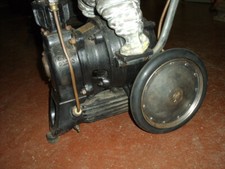 PNEUS CAOUTCHOUCS POUR