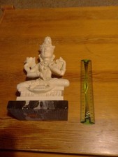 Statue D'occasion Beau Socle En Pierre Hauteur Environ 31 Centimètres