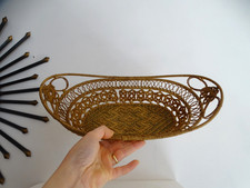 Corbeille en osier tressé