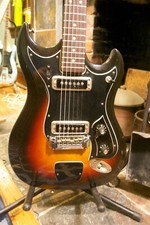 Vintage Hagstrom II with