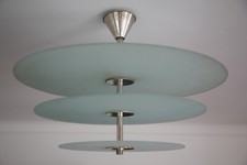 Lustre moderniste en métal