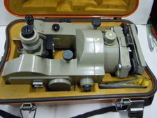Instrument d'arpentage Sokkia