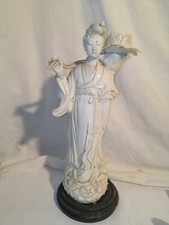 Sujet porcelaine blanche CHINE 1900