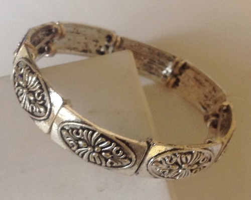 Bracelet style vintage - style,
