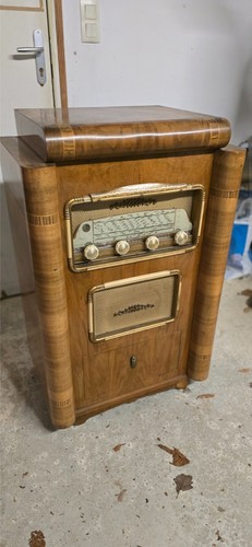 Meuble radio rayonde - radio, paris
