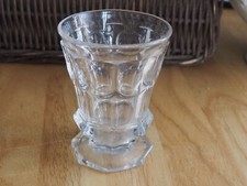 Verre à eau en cristal époque Charles X. hauteur 11,7 cm. buvant 8,9 cm. TBE