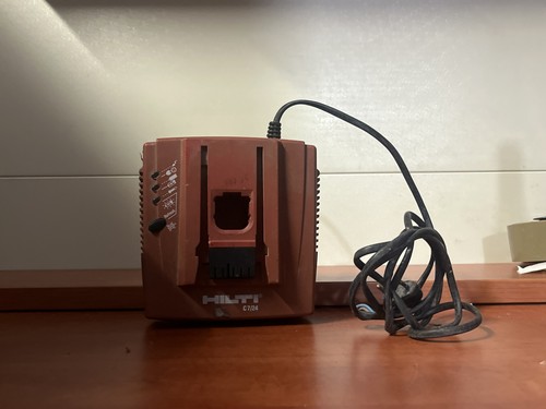 Chargeur batterie hilti c - de,