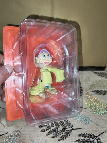 Figurine hachette walt - walt, disney