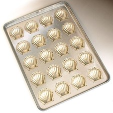 Moule à gâteau enduit de