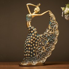 Figurine de danseuse de paon