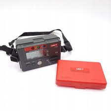 Multimètre de table UNI-T