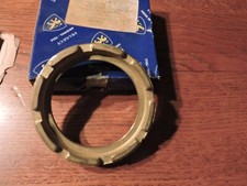 Neuf !! Ecrou intérieur en laiton  de moyeu Avant  Pour Peugeot J7 - Ref 333420