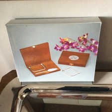 SERVICE A FOIE GRAS DANS SON