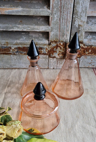 Anciens flacons parfum - flacons, salle