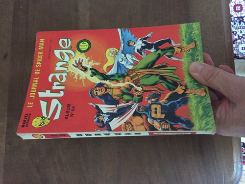 Petit format comics strange - petit,