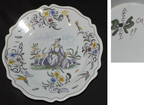 Superbe assiette faïence - superbe,