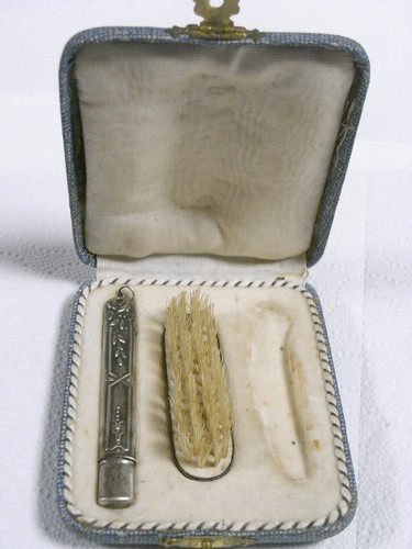 Ancien necessaire a - 🇫🇷,