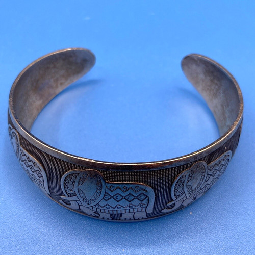 Elephants cuff bracelet - elephants,