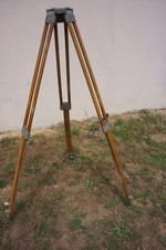 ANCIEN TRÉPIED EN BOIS DE GÉOMÈTRE (SLOM) LAMPADAIRE LAMPE