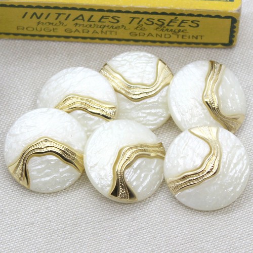 Magnifique lot boutons - magnifique,