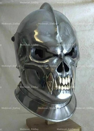 Casque médiéval visage