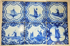 DESVRES 6 ANCIENS CARREAUX de