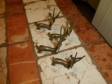 4 PORTE COUTEAUX GAZELLE / ANTILOPE EN LAITON