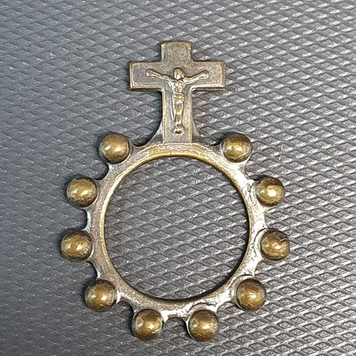 Bijou religieux authentique - -,
