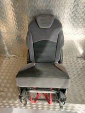 Siège arrière Droit / Gauche - PEUGEOT 807 / CITROEN C8 - (CAB)