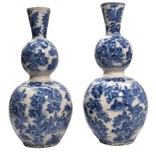 paire de double gourdes en porcelaine de Delft décor au chinois XVIIIème
