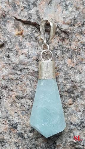 Pendentif aigue marine forme - aigue,