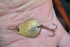 Cuillère ondulante ancienne à palette épaisse bicolore (cuivre / bronze) (Pêche)