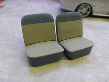 1/18  Sièges Peugeot 403