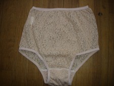 Culotte F taille 38/40 dentelle  transparent sexy  