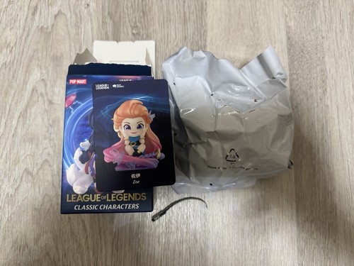 League legends figurine - legends,