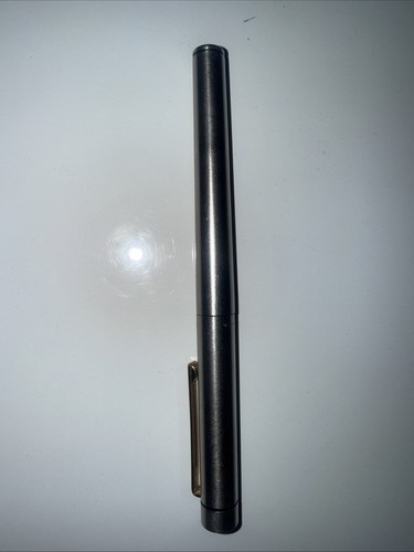 Targa sheaffer stylo - by,