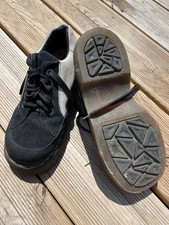 dr martens modèle 8363