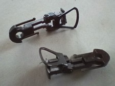 LOT DE 2 ATTELAGES A BOUCLE