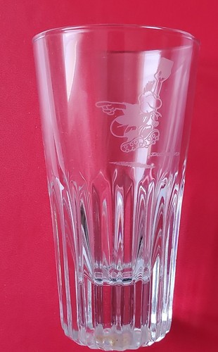 Verre pastis arbitre de - a,