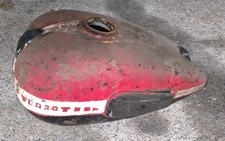 * réservoir a gros bouchon